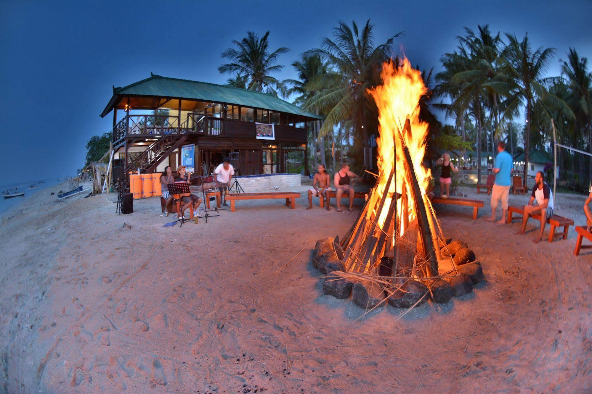 Grand Sunset Gili Air Hotell Exteriör bild